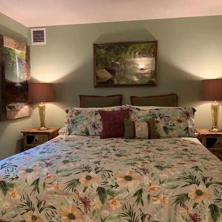 Fox Den Bed & Breakfast Левенуэрт Экстерьер фото