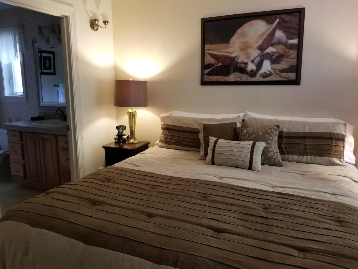 Fox Den Bed & Breakfast Левенуэрт Экстерьер фото