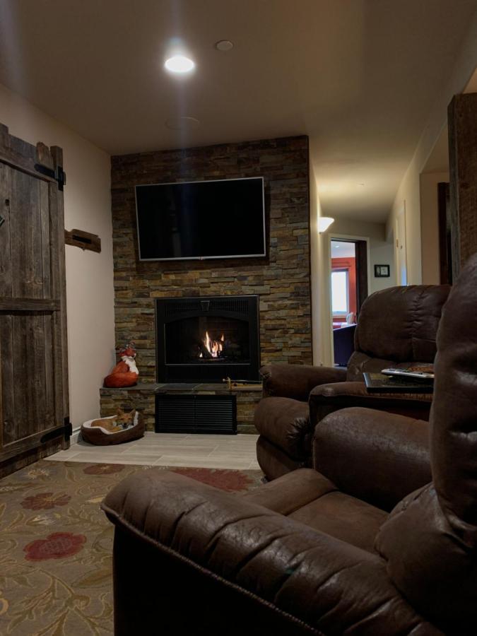 Fox Den Bed & Breakfast Левенуэрт Экстерьер фото