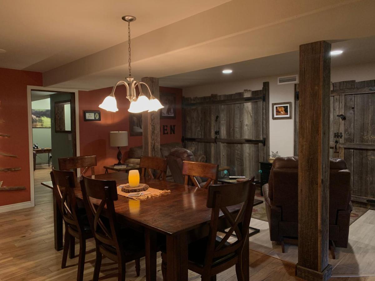 Fox Den Bed & Breakfast Левенуэрт Экстерьер фото