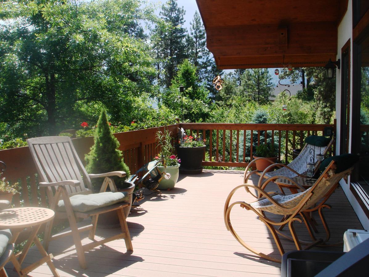 Fox Den Bed & Breakfast Левенуэрт Экстерьер фото
